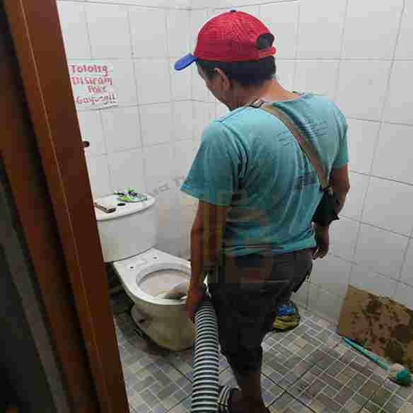 Armada Sedot WC dan Limbah